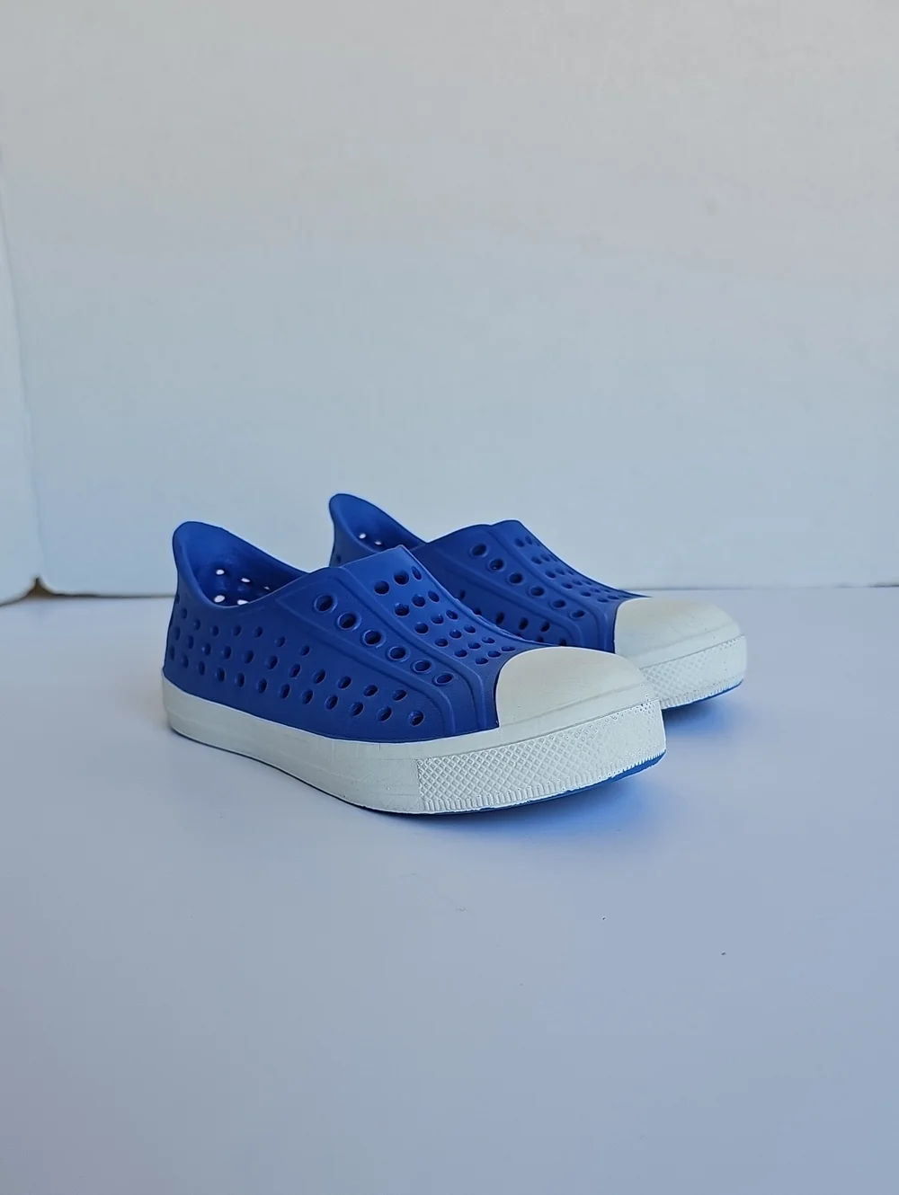 Wonder Nation Blue & White Rubber Water Shoes Slip On Clogs Size 9-10